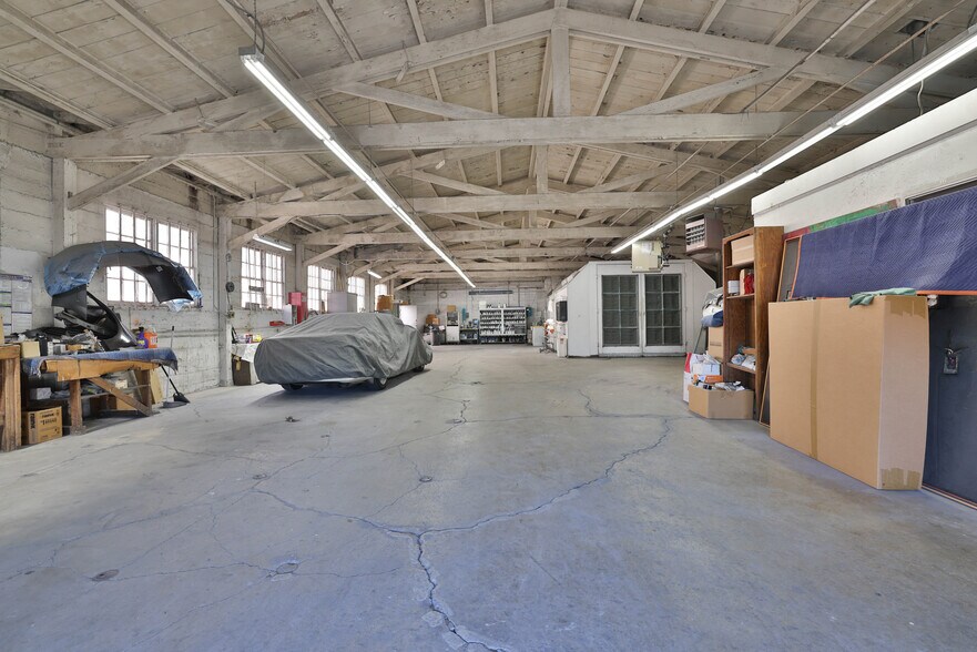 More Photos Of 1911 San Pablo Ave, Berkeley Warehouse For Sale