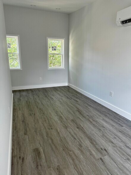 More Photos Of 1235 Pennsylvania Ave SE, Washington Storefront Retail Office For Sale