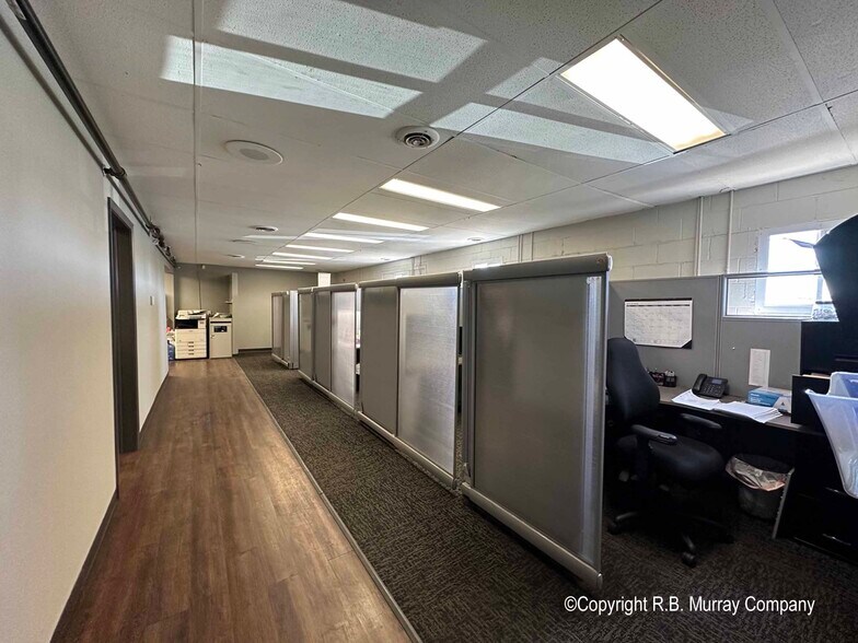 More Photos Of 1851 E Florida St, Springfield Warehouse For Lease