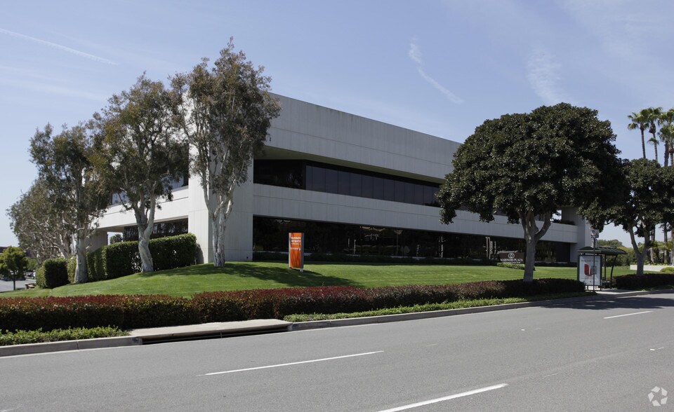 More Photos Of 1100 Newport Center Dr, Newport Beach Office For Lease