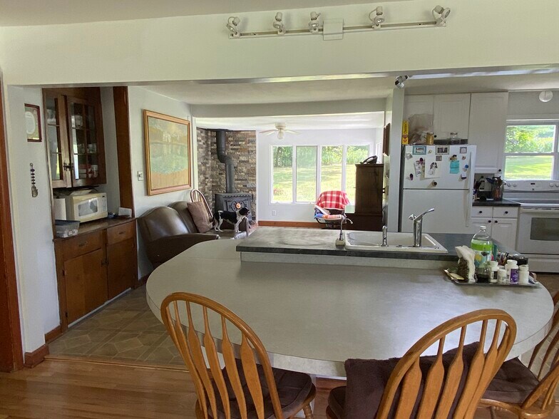 More Photos Of 2275 Duanesburg Rd, Duanesburg Veterinarian Kennel For Sale
