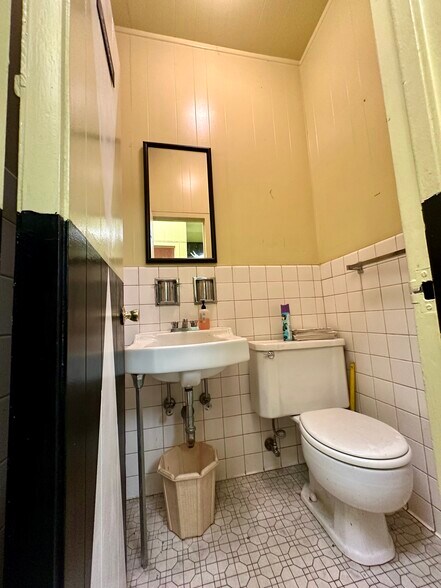 More Photos Of 35 E 85th St, New York Apartments For Sale