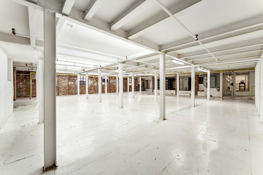 More Photos Of 216-220 19th St, Union City Industrial For Sale