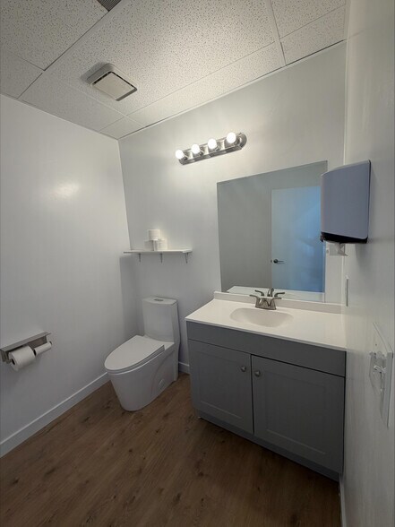 More Photos Of 9286-9290 Madison Ave, Orangevale Loft Creative Space For Lease