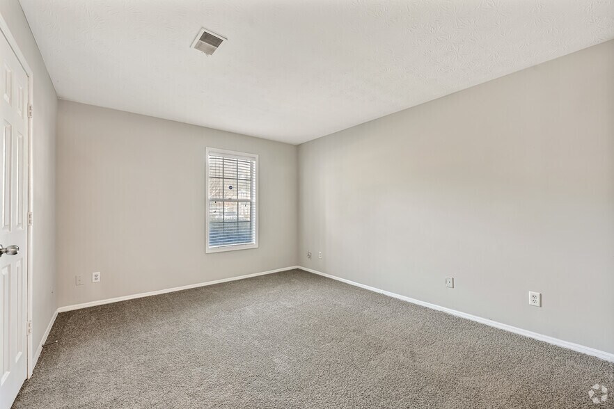 More Photos Of 115 Rock Quarry Rd, Stockbridge Apartments For Sale