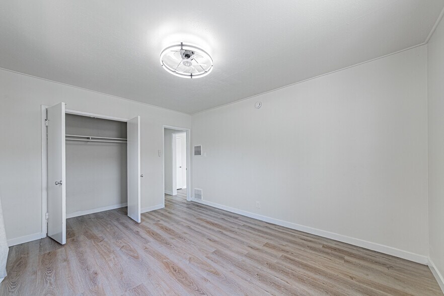 More Photos Of 1475 Venice Blvd, Los Angeles Apartments For Sale