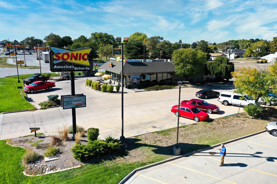 Primary Photo Of 211 W Holme St, Norton Fast Food For Sale