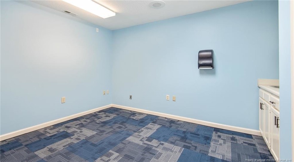 More Photos Of 1207 Walter Reed Rd, Fayetteville Medical For Lease