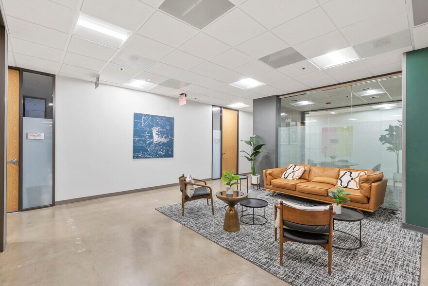 Primary Photo Of 1601 Industrial Blvd, Sugar Land Medical For Lease