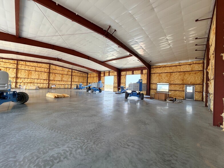 More Photos Of 2605 Robertson Dr, Richland Industrial For Lease