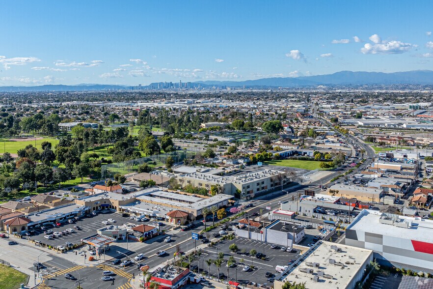 More Photos Of 9836 Atlantic Ave, South Gate Office For Sale