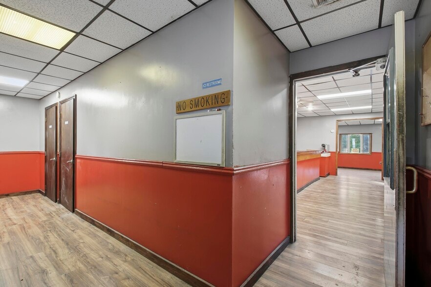 More Photos Of 116 Ringtown Blvd, Ringtown Flex For Sale