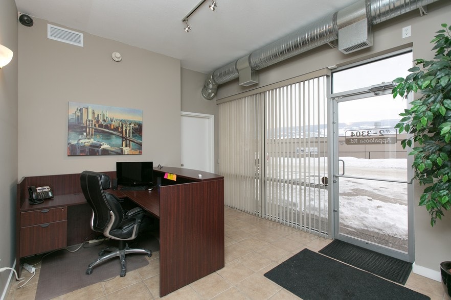 More Photos Of 3304 Appaloosa Rd, Kelowna Warehouse For Sale