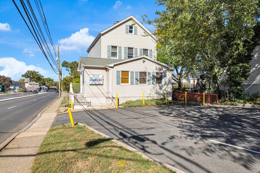 More Photos Of 553 Chilton St, Elizabeth Medical For Lease