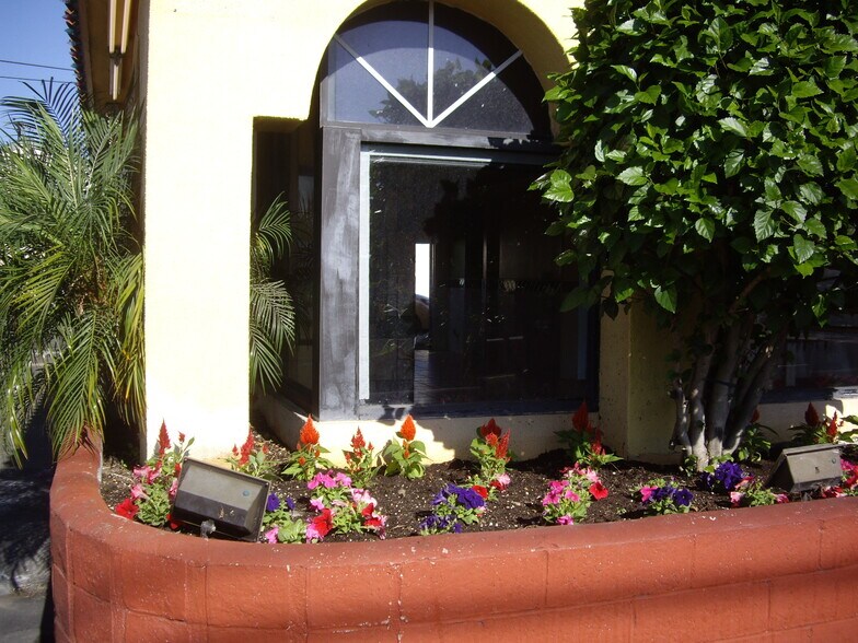 More Photos Of 13640 Goldenwest St, Westminster Restaurant For Lease