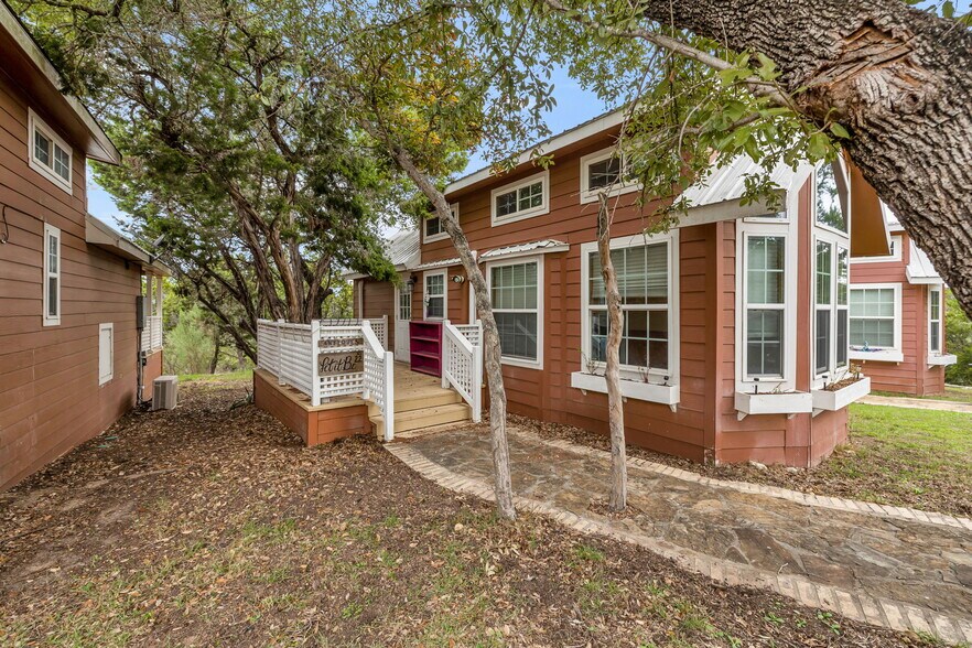 More Photos Of 251 Circle Dr, Wimberley Hospitality For Sale