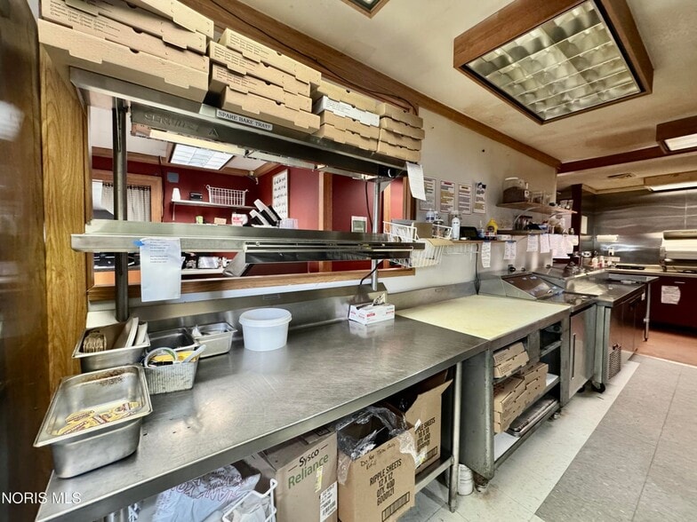 More Photos Of 404 W Vine St, Edgerton Restaurant For Sale