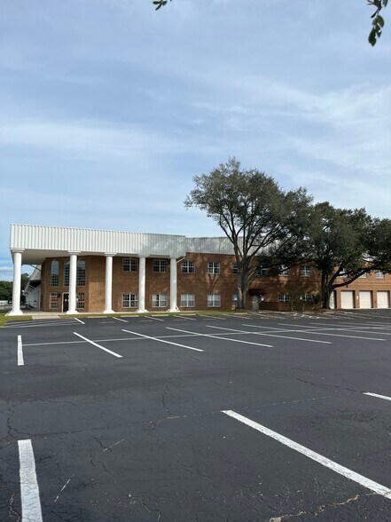 More Photos Of 3720 NE 33rd St, Ocala Warehouse For Sale