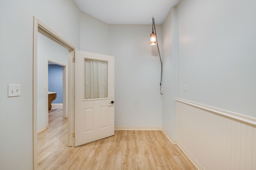 More Photos Of 364 Weaverville Rd, Asheville Medical For Sale
