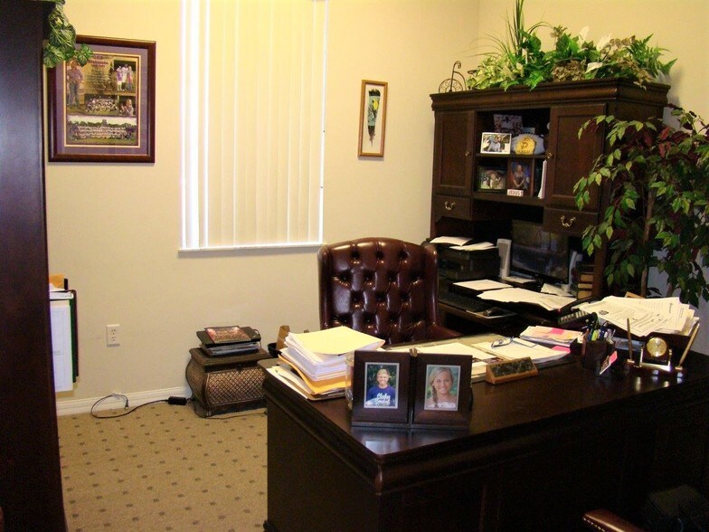 More Photos Of 332 SW 32nd St, Okeechobee Medical For Sale