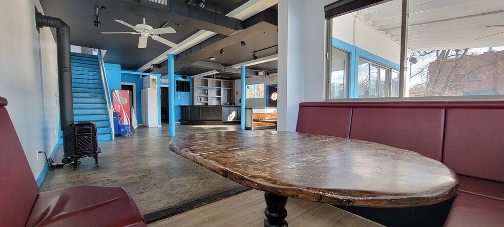 More Photos Of 13 Horseshoe Lake Rd, Kauneonga Lake Restaurant For Sale