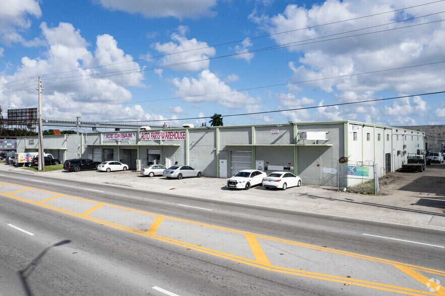 More Photos Of 3825-3945 NW 32nd Ave, Miami Warehouse For Lease
