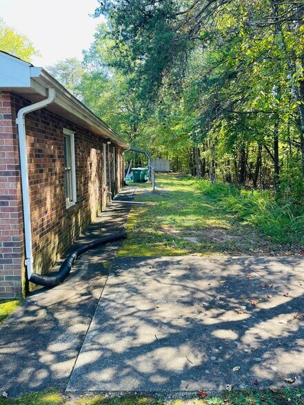 More Photos Of 301 W Main St, Stoneville Office For Sale