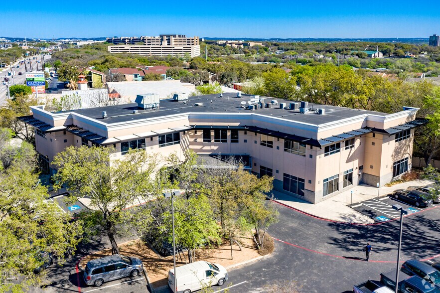 More Photos Of 8706 Fredericksburg Rd, San Antonio Medical For Lease