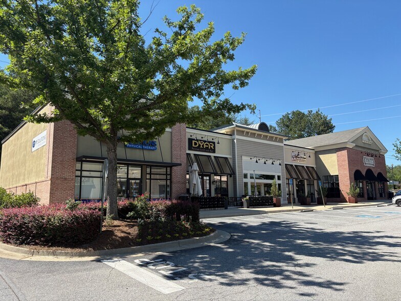 More Photos Of 8649 Ellard Dr, Alpharetta Unknown For Lease