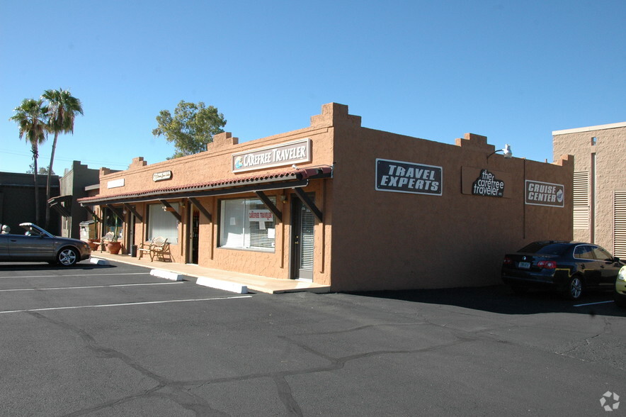 Primary Photo Of 7171 E Cave Creek Rd, Carefree Unknown For Lease