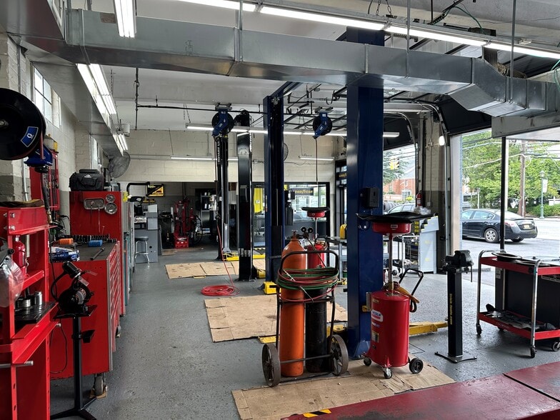 More Photos Of 176 N Central Ave, Valley Stream Auto Repair For Sale