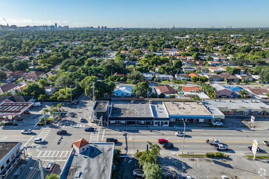 More Photos Of 4700-4708 W Flagler St, Miami General Retail For Sale