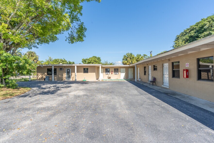 More Photos Of 11103 Tamiami Trl E, Naples Land For Sale