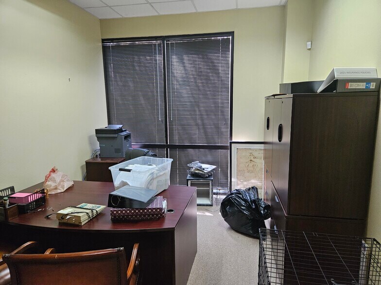 More Photos Of 1802 NW Military Hwy, San Antonio Office For Lease