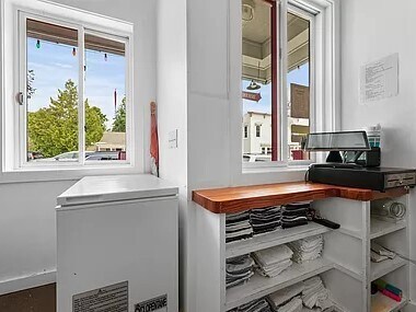 More Photos Of 110 E Nagonaba St, Northport Restaurant For Lease