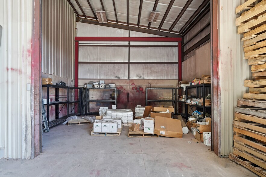 More Photos Of 14220 S Meridian Ave, Oklahoma City Warehouse For Sale