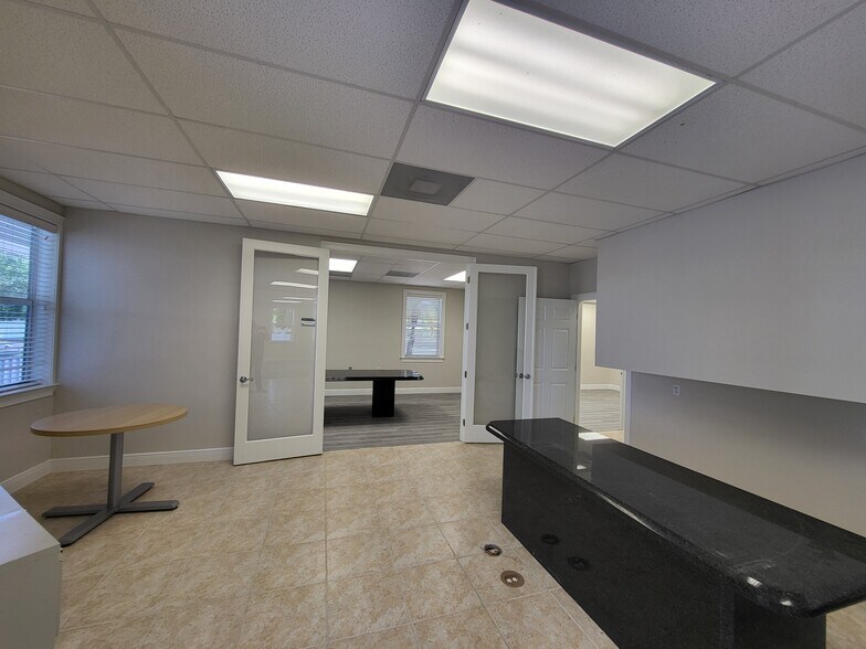 More Photos Of 12851-12853 Banyan Creek Dr, Fort Myers Office For Lease