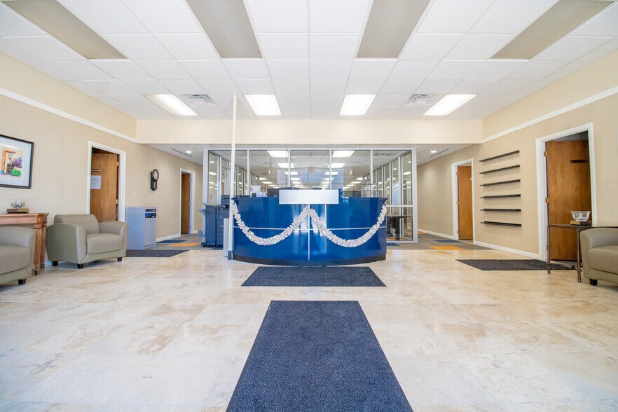 More Photos Of 36 9th St, Richmond Office For Sale