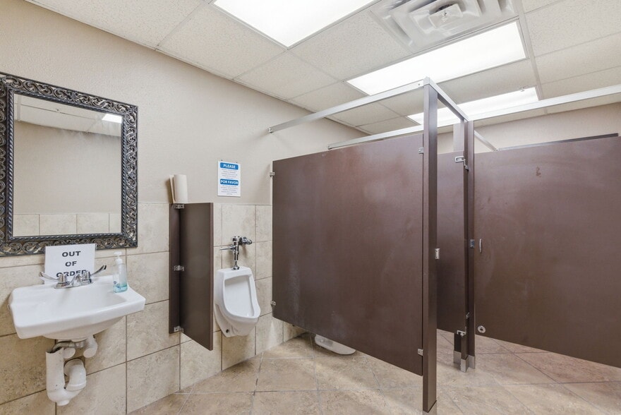 More Photos Of 129 Ranch House rd, Willow Park Specialty For Sale