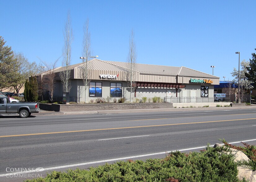 More Photos Of 3044-3188 N Highway 97, Bend Unknown For Lease