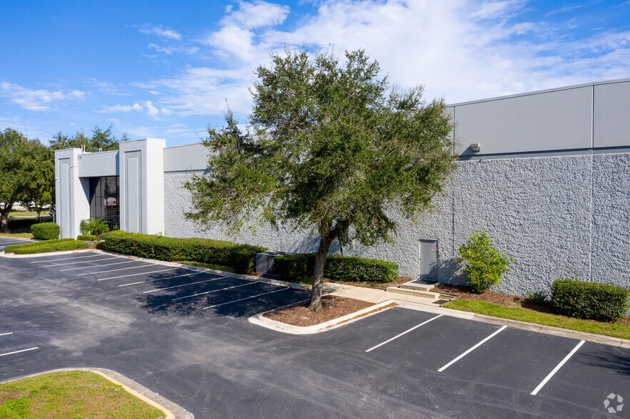More Photos Of 1500 Tradeport Dr, Orlando Warehouse For Lease
