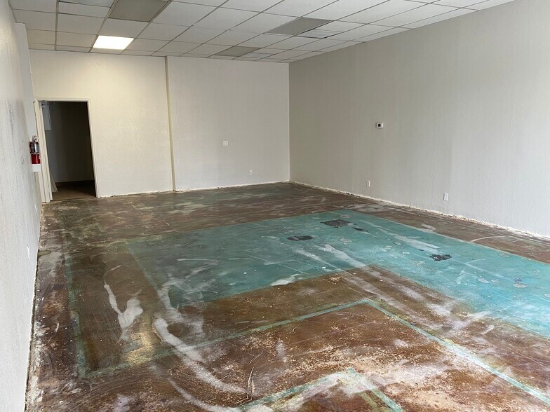 More Photos Of 1364-1370 E Santa Clara St, San Jose Storefront Retail Office For Lease