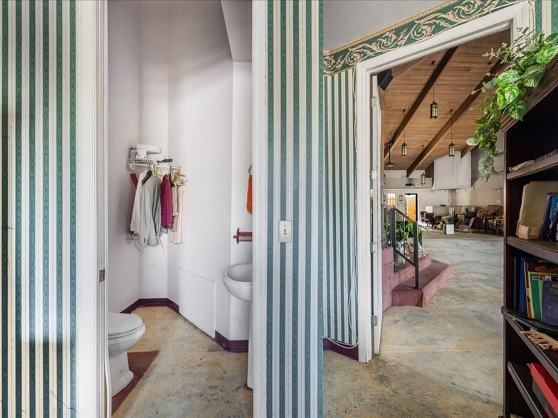 More Photos Of 4630 Palm Beach Blvd, Fort Myers Religious Facility For Sale