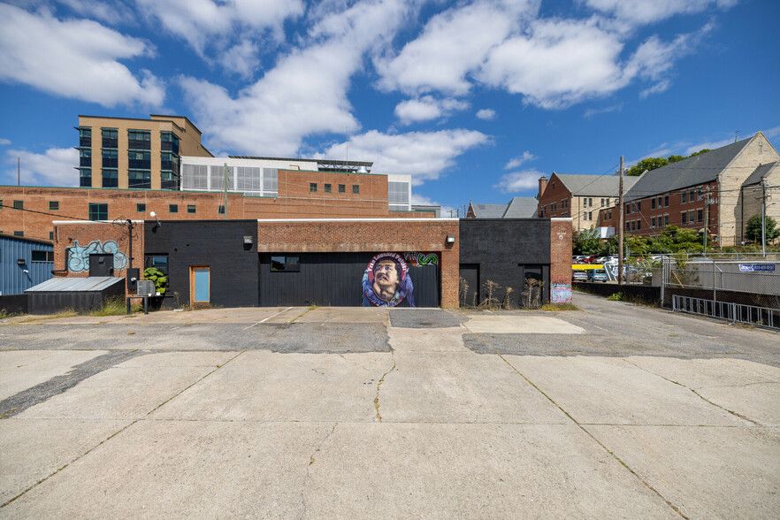More Photos Of 46 Aston St, Asheville Light Manufacturing For Lease