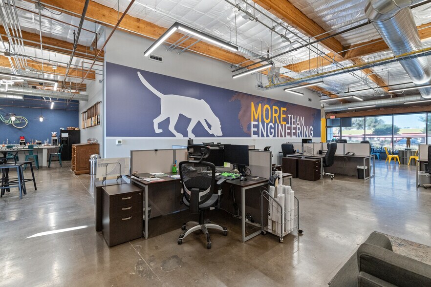 More Photos Of 2410 W Royal Palm Rd, Phoenix Light Manufacturing For Sale