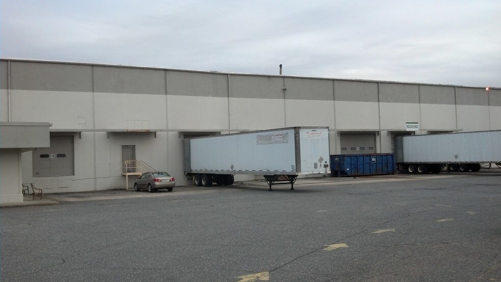 More Photos Of 1224 Isley Dr, Gastonia Manufacturing For Sale