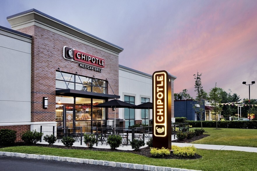 More Photos Of 1485-1527 Highway 138, Conyers Unknown For Lease