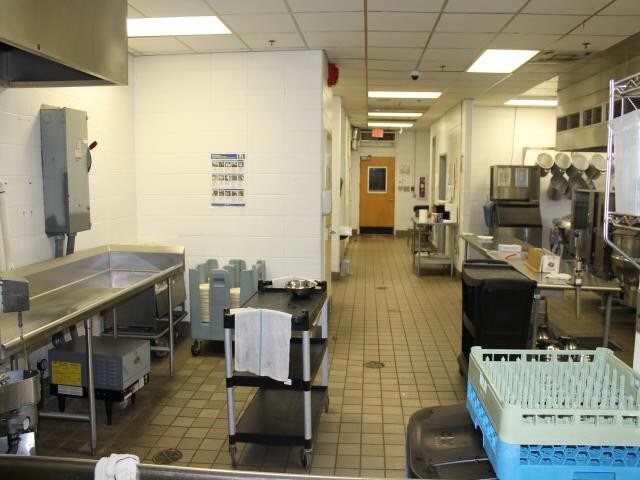 More Photos Of 300 Cherokee St, Americus Schools For Lease