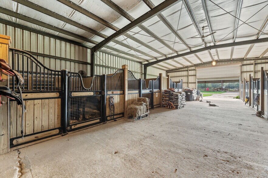 More Photos Of 1226 County Road 201A, Angleton Land For Sale