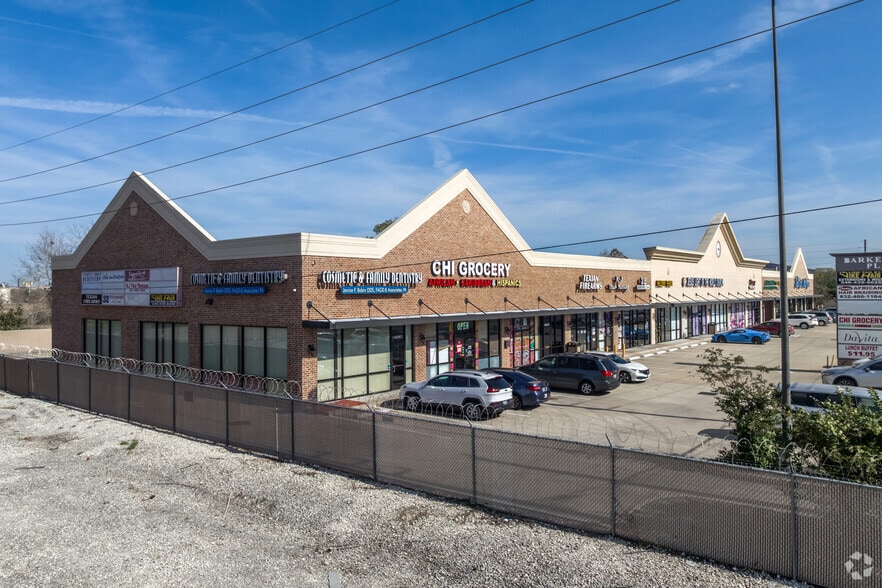 More Photos Of 14800 Westheimer Rd, Houston Storefront For Lease